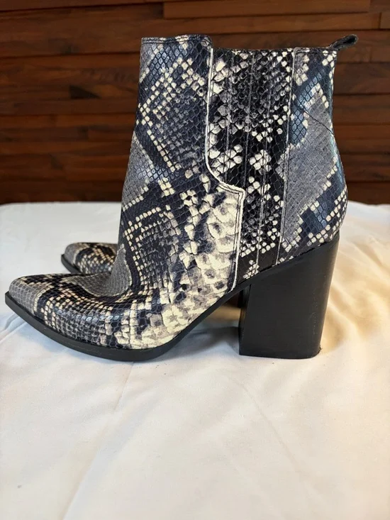 Marc Fisher Snake-Print Pointed Ankle Boots - Black & Gray - Picture 4 of 4